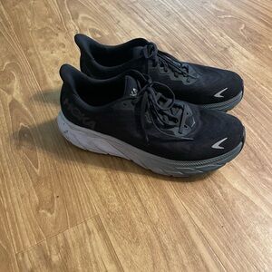 Hoka Arahi Women’s